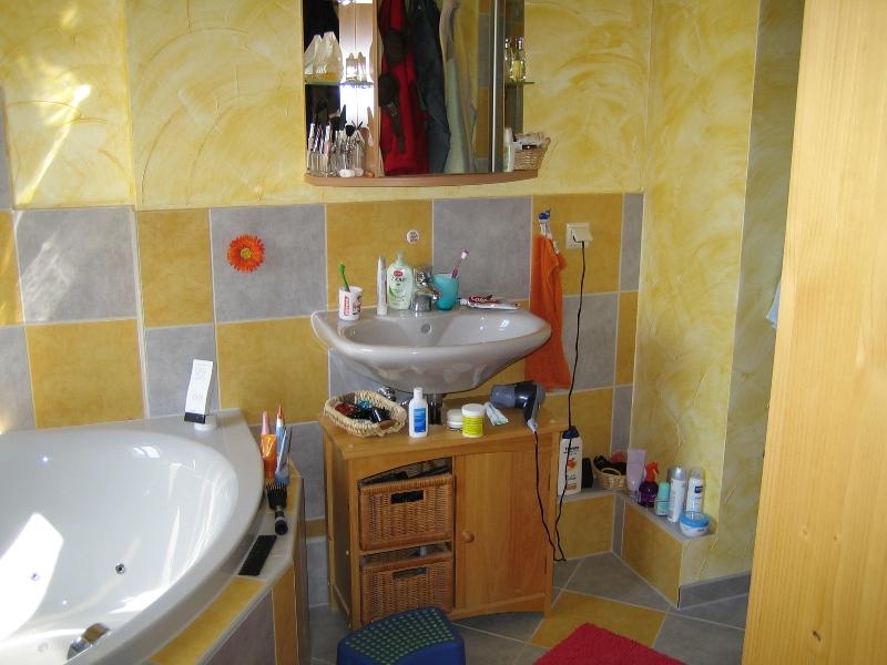 Zweifarbig Steinzeug in Kombination mit Wandlasuren