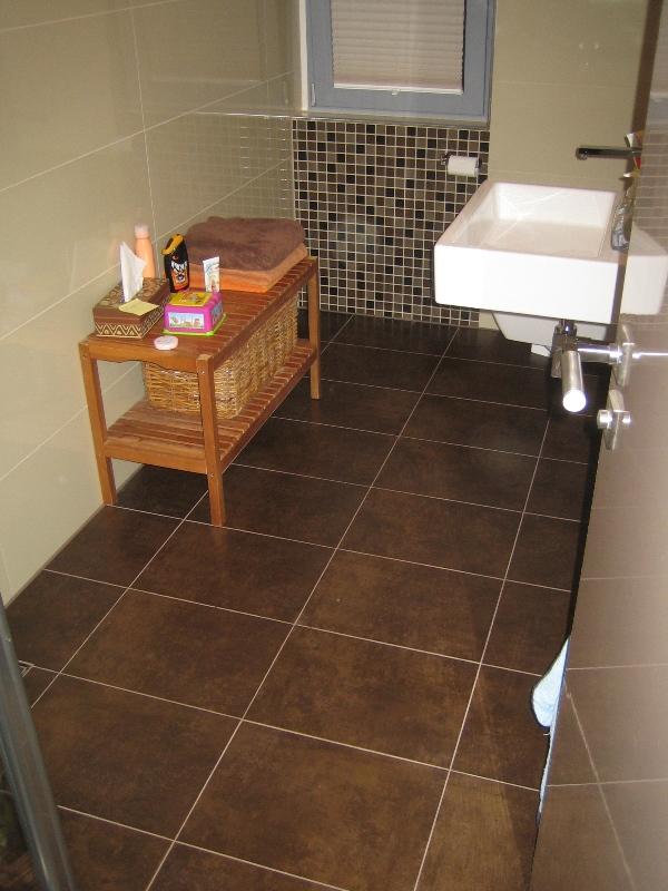 Wandfliesen und Mosaik